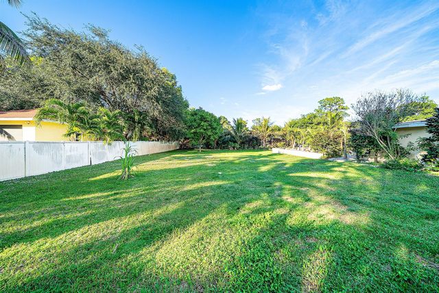18801 Hamlin Boulevard, The Acreage, FL 33470