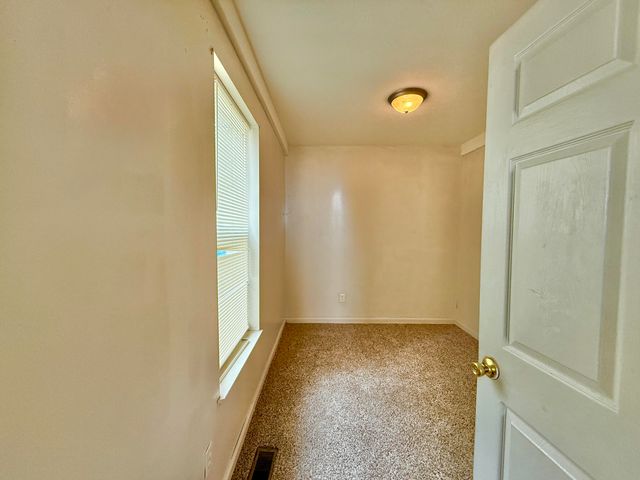 821 Trimble Avenue, Kalamazoo, MI 49048