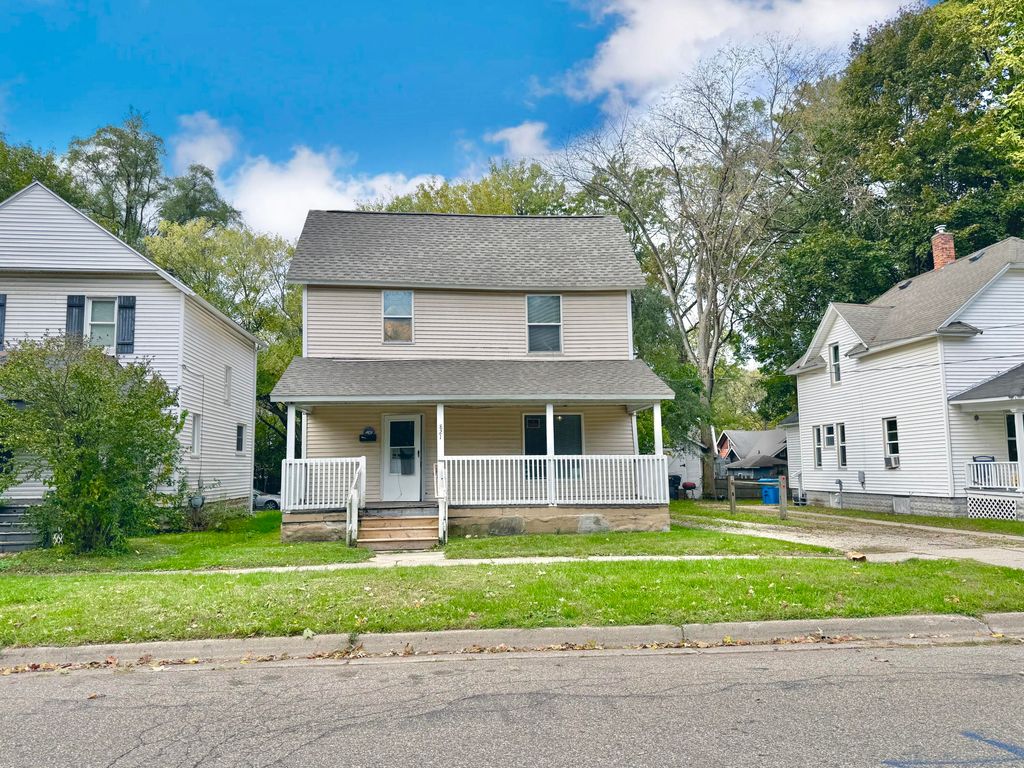 821 Trimble Avenue, Kalamazoo, MI 49048