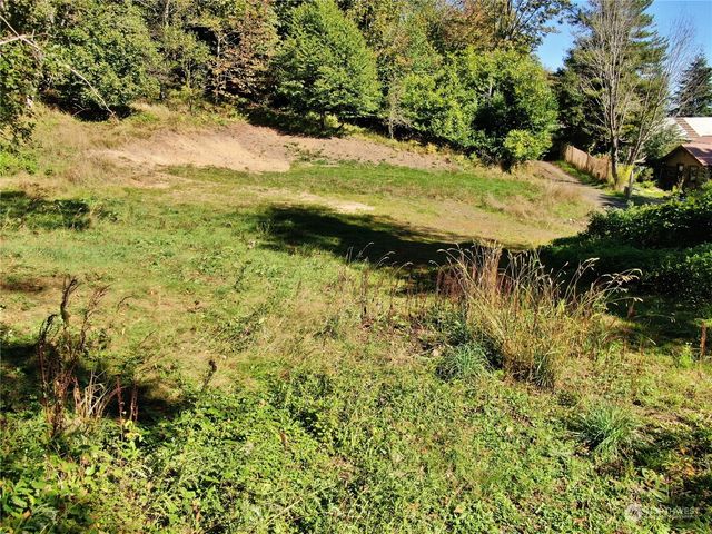 1129 Wildwood Avenue, Raymond, WA 98577