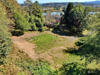 1129 Wildwood Avenue, Raymond, WA 98577