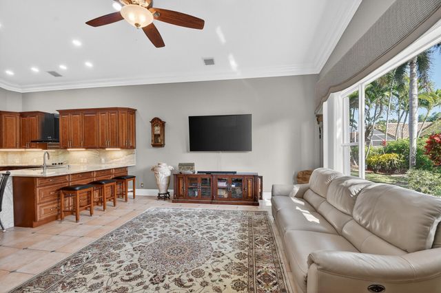 5398 Landon Circle, Boynton Beach, FL 33437