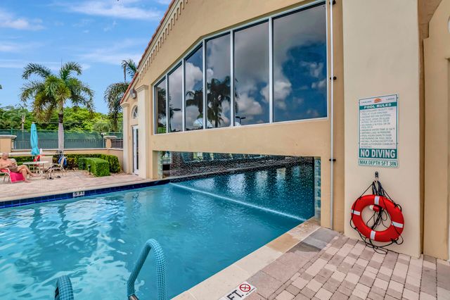 5398 Landon Circle, Boynton Beach, FL 33437