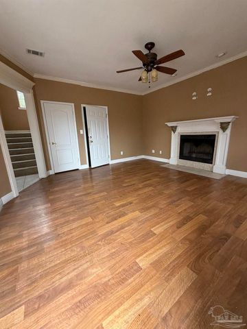 7416 San Ramon Dr, Milton, FL 32583