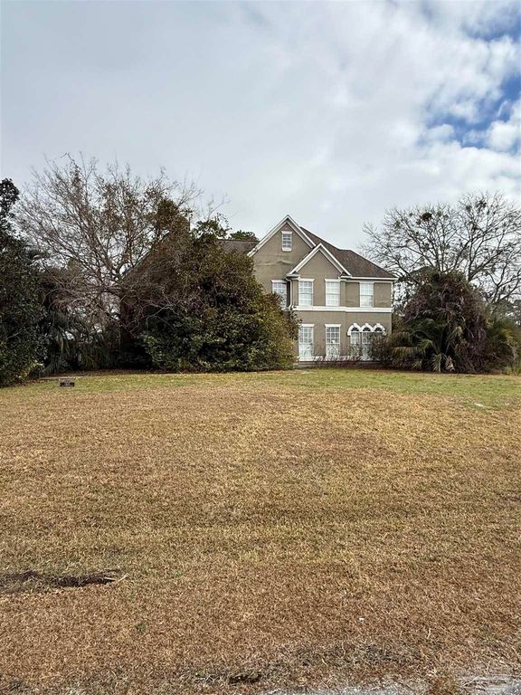 7416 San Ramon Dr, Milton, FL 32583