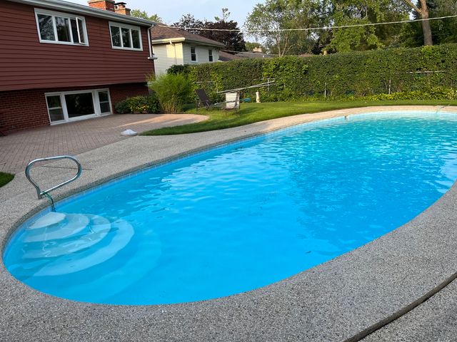 2537 Pick Drive, Glenview, IL 60025