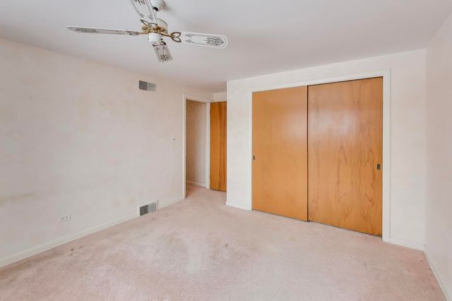 2537 Pick Drive, Glenview, IL 60025