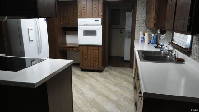 867 N CR Road 900 W Common, Richland, IN 47634