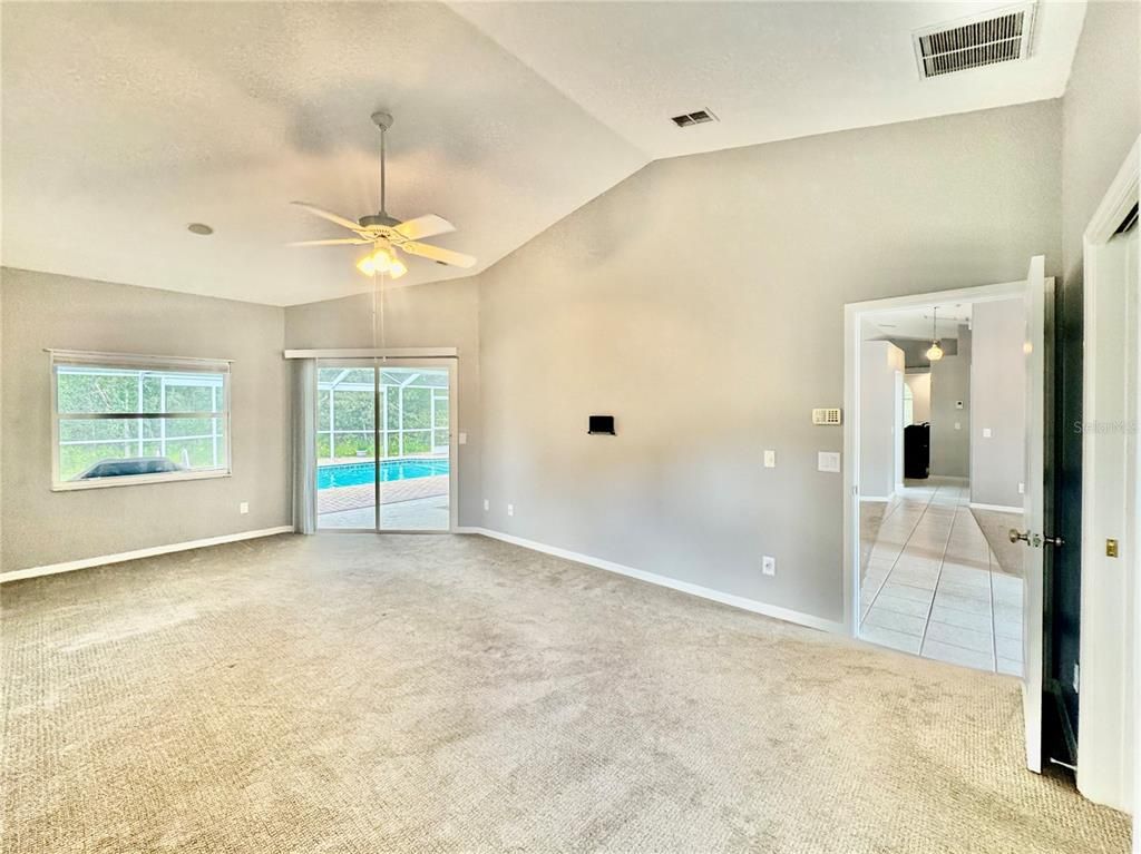 Image 11 of property listing at 10 EUPHORBIA COURT, Homosassa, FL 34446
