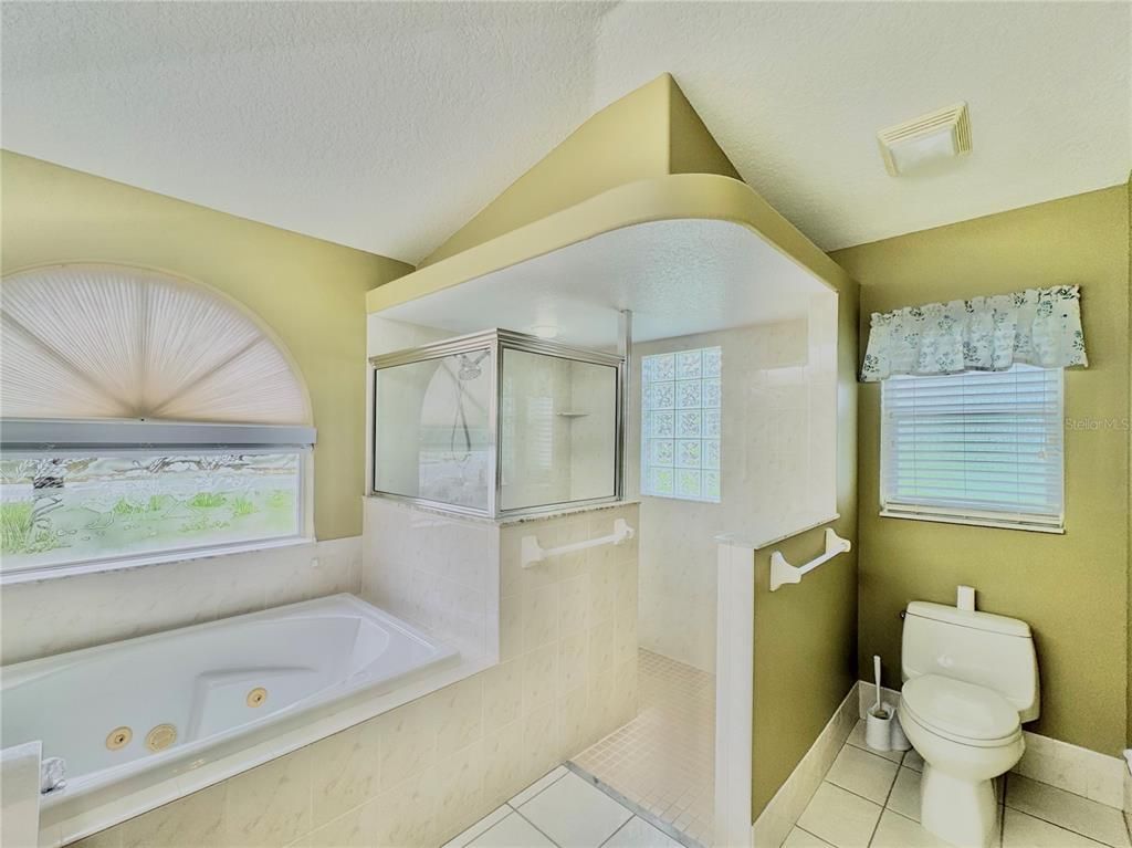 Image 16 of property listing at 10 EUPHORBIA COURT, Homosassa, FL 34446