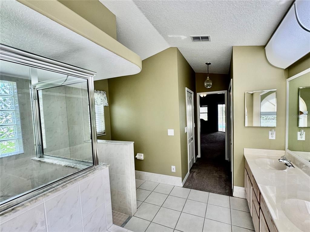Image 19 of property listing at 10 EUPHORBIA COURT, Homosassa, FL 34446