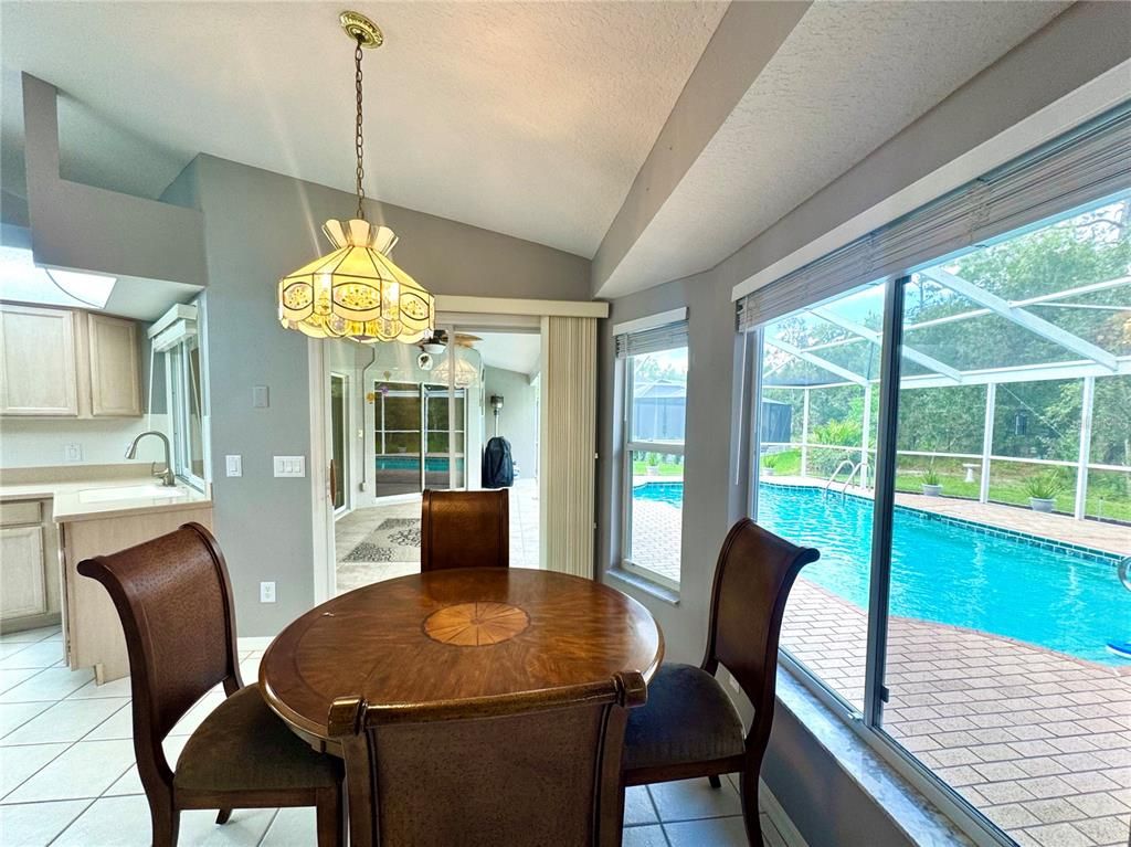 Image 26 of property listing at 10 EUPHORBIA COURT, Homosassa, FL 34446