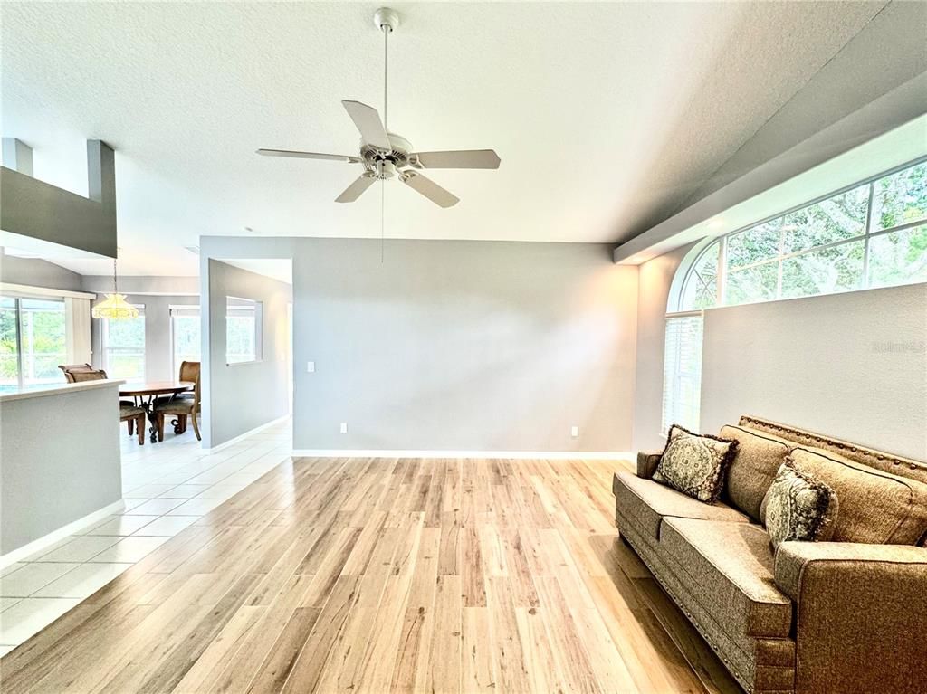 Image 28 of property listing at 10 EUPHORBIA COURT, Homosassa, FL 34446