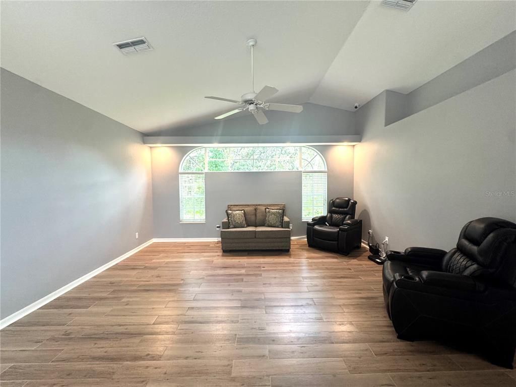 Image 29 of property listing at 10 EUPHORBIA COURT, Homosassa, FL 34446