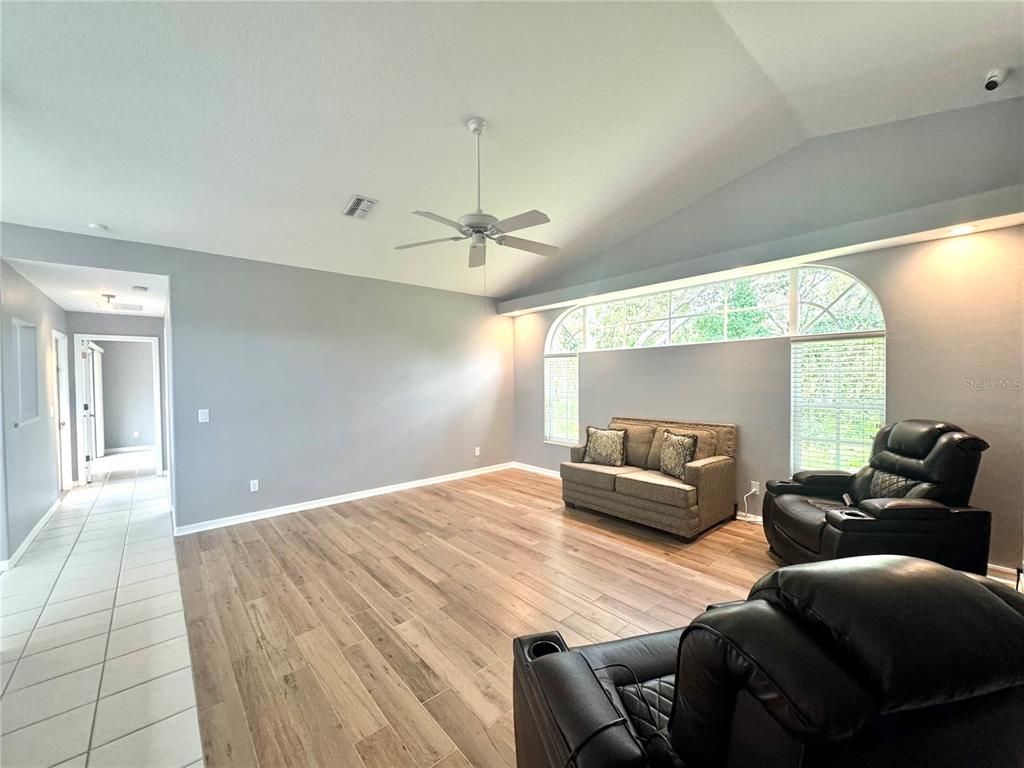 Image 30 of property listing at 10 EUPHORBIA COURT, Homosassa, FL 34446