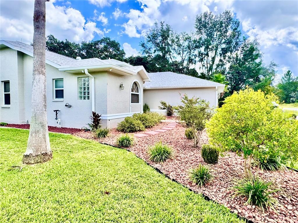 Image 4 of property listing at 10 EUPHORBIA COURT, Homosassa, FL 34446