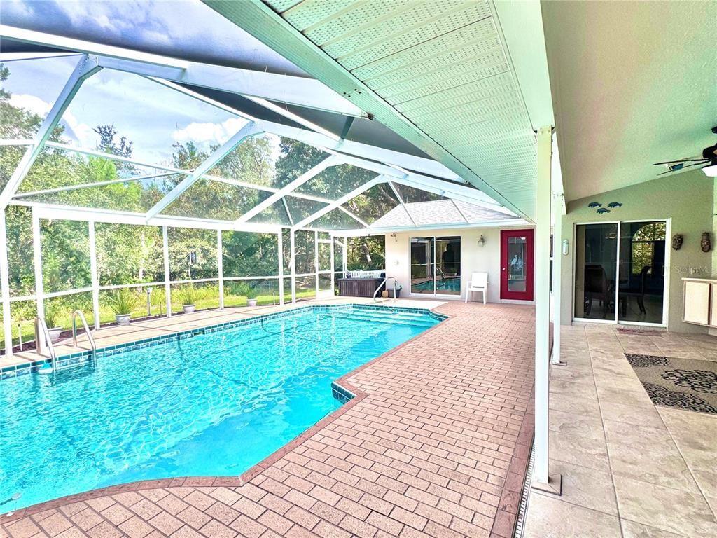 Image 54 of property listing at 10 EUPHORBIA COURT, Homosassa, FL 34446