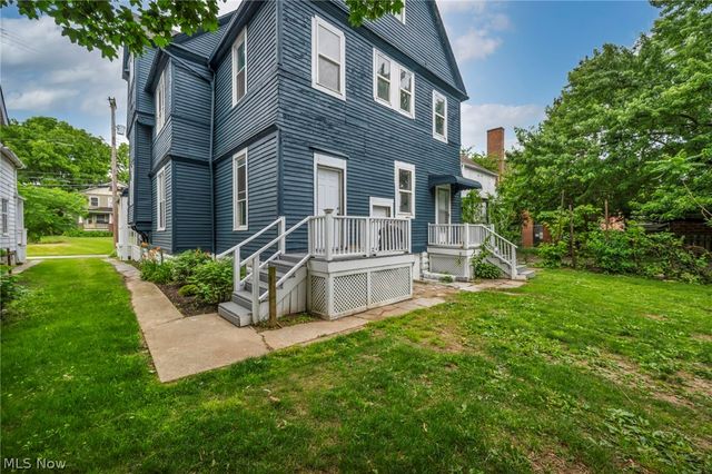2609 Mapledale Avenue, Cleveland, OH 44109
