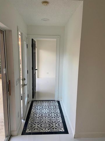 2102 Appleton Court, Palm Beach Gardens, FL 33403