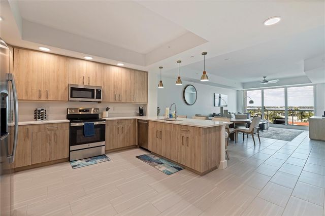 415 ISLAND WAY 502, Clearwater Beach, FL 33767