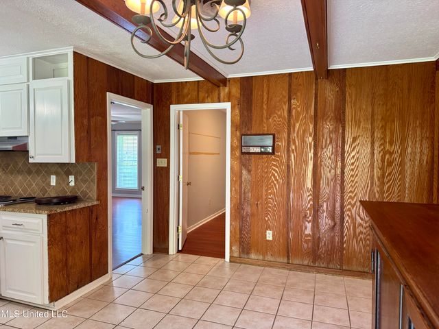 202 Jefferson Davis Boulevard, Natchez, MS 39120