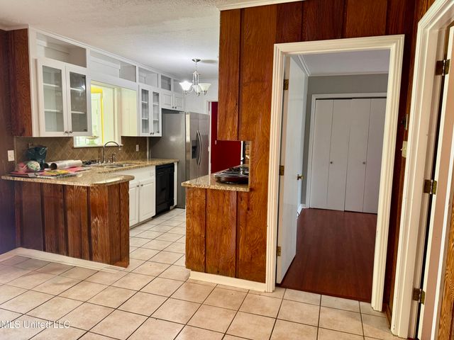 202 Jefferson Davis Boulevard, Natchez, MS 39120