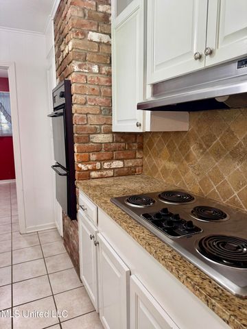 202 Jefferson Davis Boulevard, Natchez, MS 39120