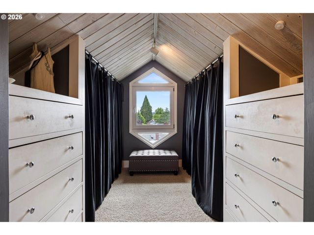 1060 W 17TH Ave, Eugene, OR 97402