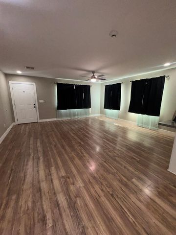 136 N 88th Street, Mesa, AZ 85207