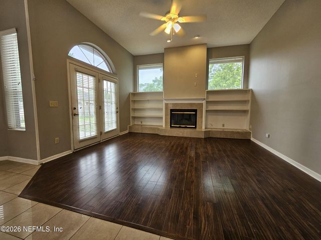 8934 ELIZABETH FALLS Drive, Jacksonville, FL 32257