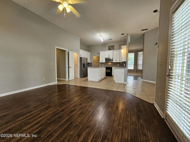 8934 ELIZABETH FALLS Drive, Jacksonville, FL 32257