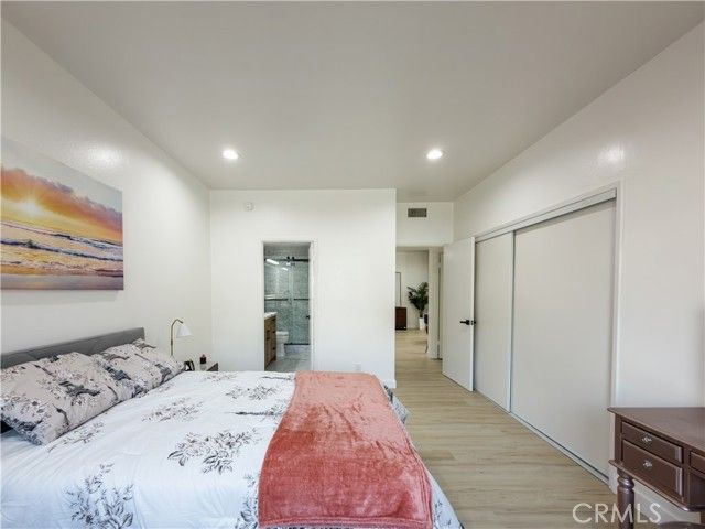 1944 Glendon 209, Los Angeles, CA 90025