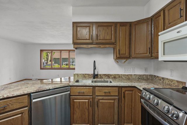 207 S Rutland Avenue, Brooklyn, WI 53521