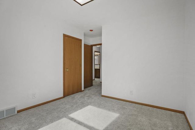 207 S Rutland Avenue, Brooklyn, WI 53521