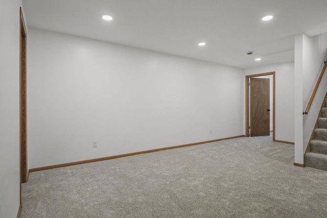 207 S Rutland Avenue, Brooklyn, WI 53521