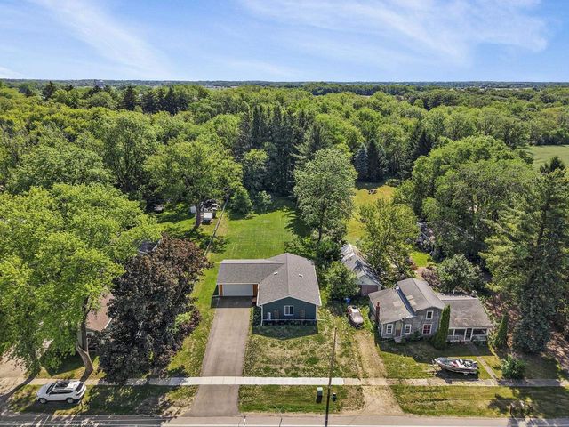 207 S Rutland Avenue, Brooklyn, WI 53521
