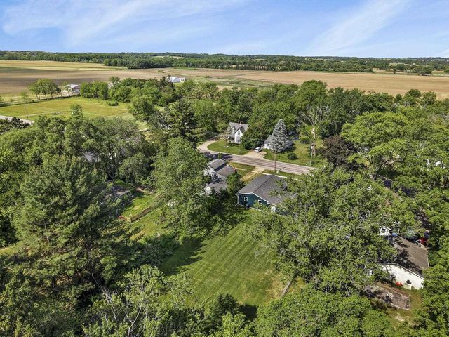 207 S Rutland Avenue, Brooklyn, WI 53521