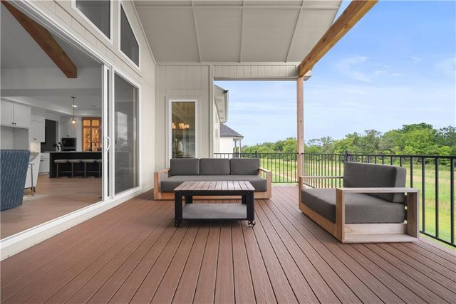 2825 SW Heartland Road, Lee's Summit, MO 64082