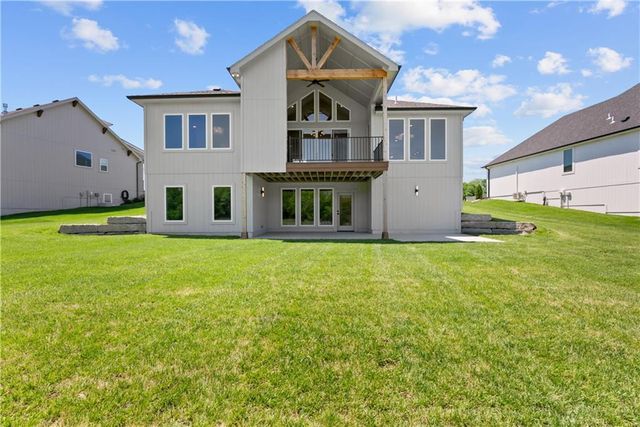 2825 SW Heartland Road, Lee's Summit, MO 64082