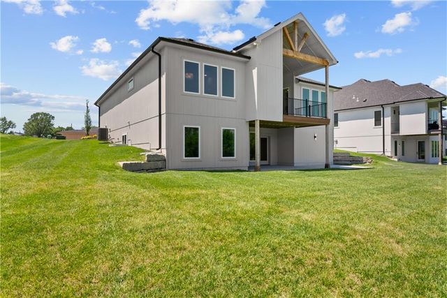 2825 SW Heartland Road, Lee's Summit, MO 64082