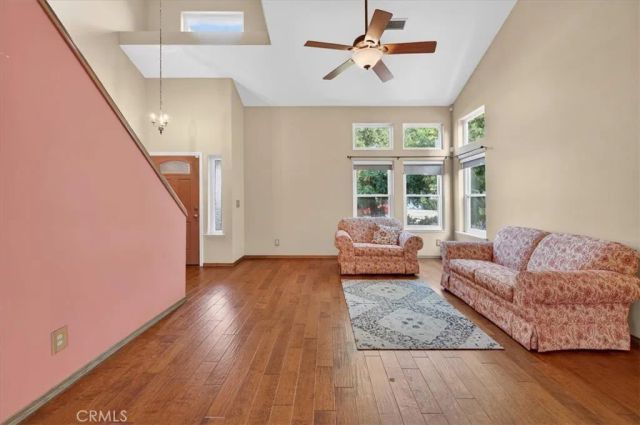 1881 E Frederick, Fresno, CA 93720