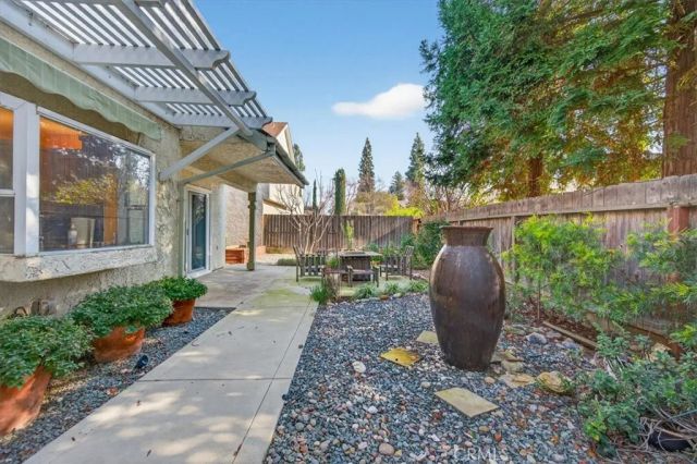 1881 E Frederick, Fresno, CA 93720