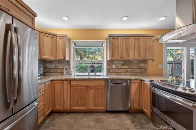 1881 E Frederick, Fresno, CA 93720