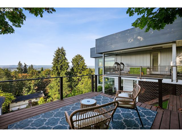 3816 EDGEWOOD Dr, Vancouver, WA 98661