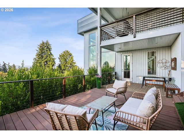 3816 EDGEWOOD Dr, Vancouver, WA 98661
