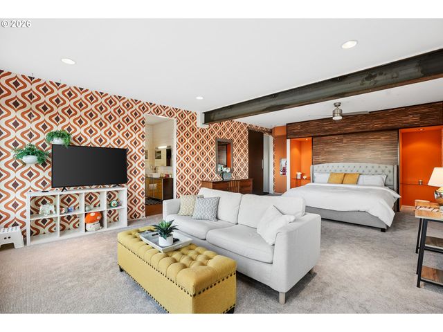 3816 EDGEWOOD Dr, Vancouver, WA 98661