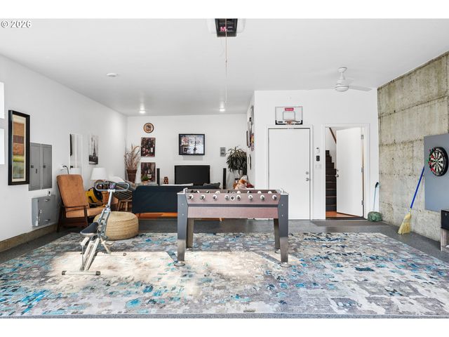 3816 EDGEWOOD Dr, Vancouver, WA 98661