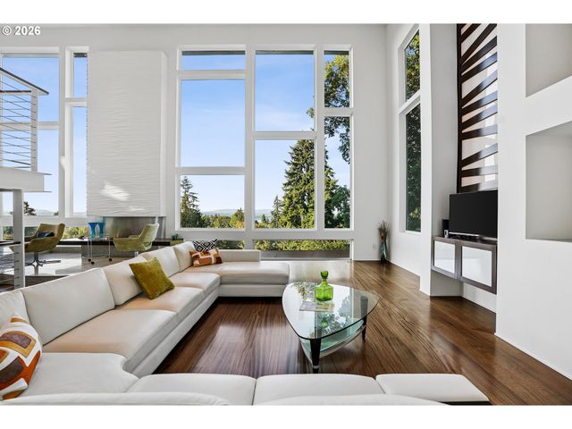 3816 EDGEWOOD Dr, Vancouver, WA 98661