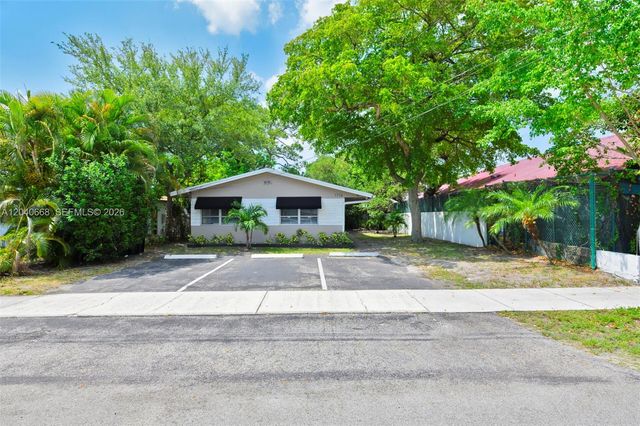 1716 SW 11th Court 3, Fort Lauderdale, FL 33312