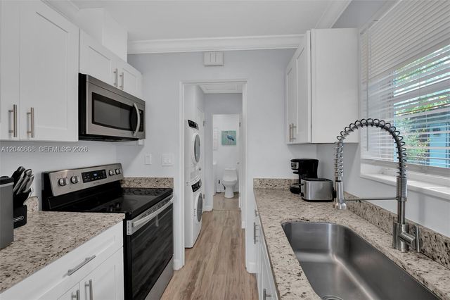 1716 SW 11th Court 3, Fort Lauderdale, FL 33312